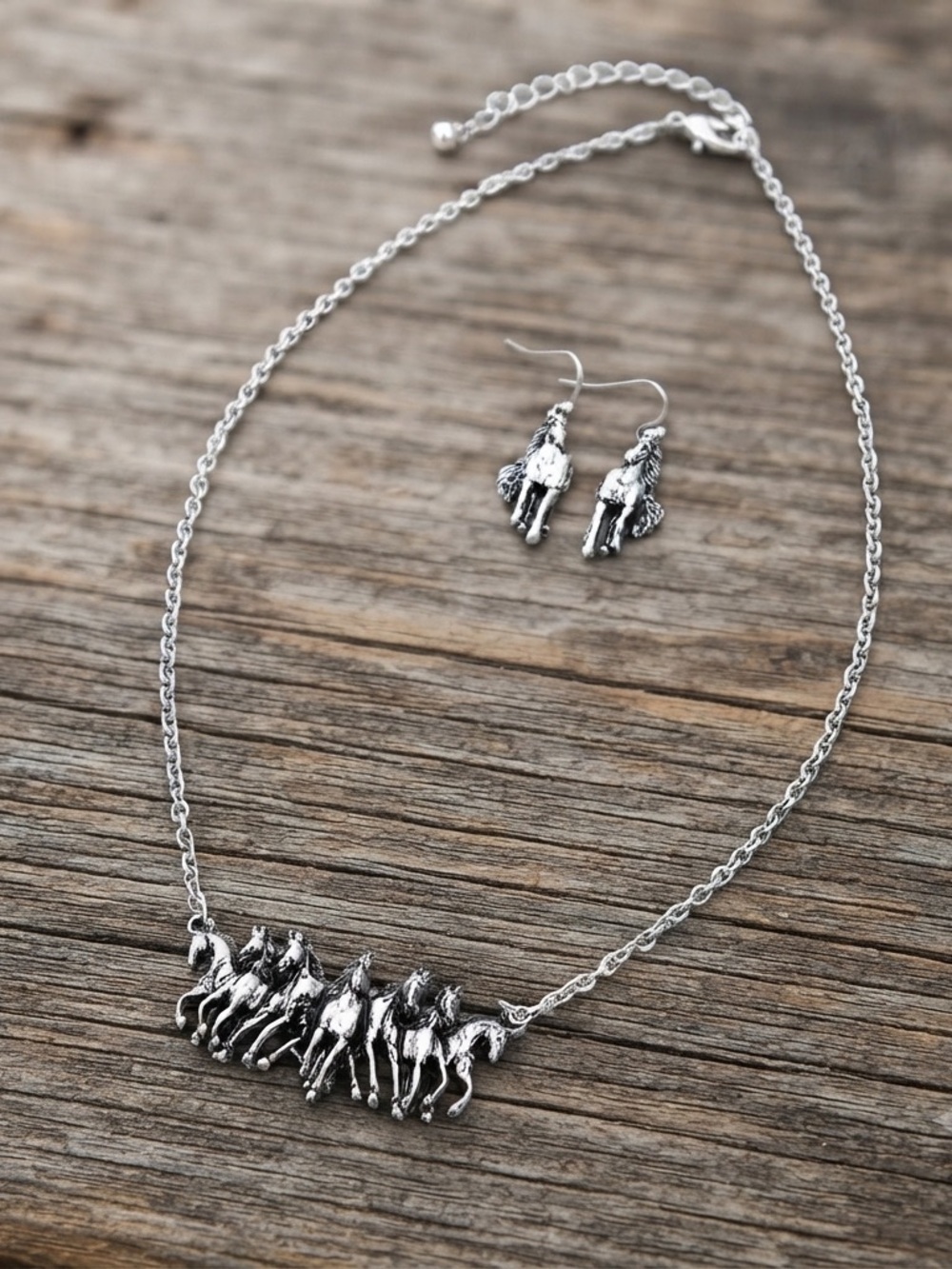 $30 NWT Boutique Equestrian/Horses Silver-Tone 2-Piece Necklace & Earring set